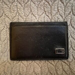 Gucci black leather g card holder
